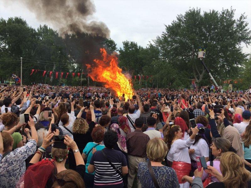 Edirne’de renkli Hıdırellez kutlamaları