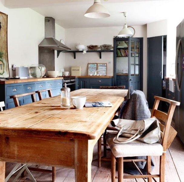 Krallığın saman çatılı evleri 