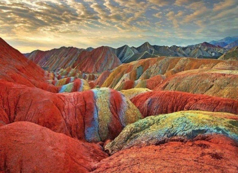 Gökkuşağı Dağları