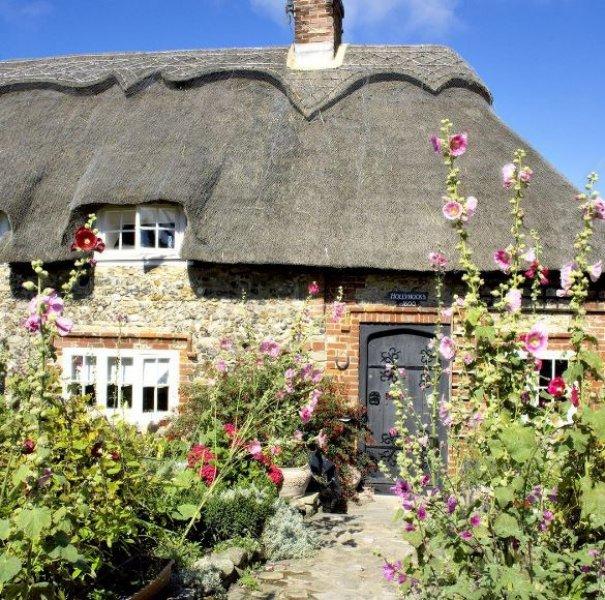 Krallığın saman çatılı evleri 