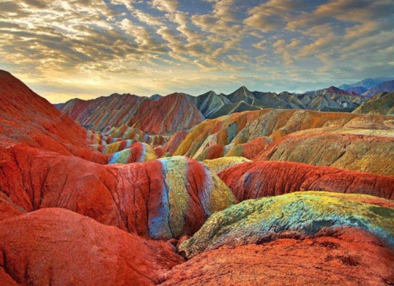 Gökkuşağı Dağları