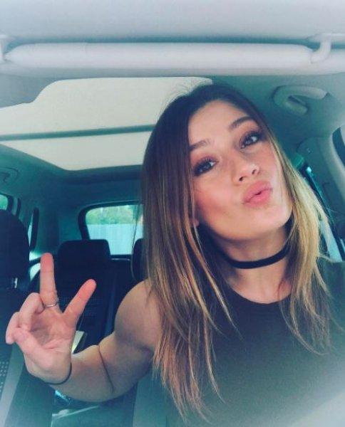 Gizem Karaca nişanlandı