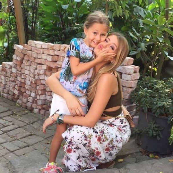 Gizem Karaca nişanlandı