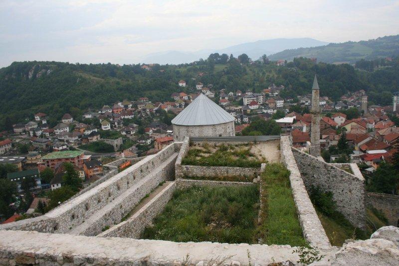 Bosna Savaşı'nda yıkılan camiler küllerinden doğuyor