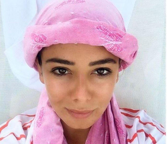 Güzel oyuncu Merve Sevi nişanlandı 