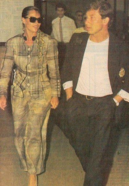 Hülya Avşar 35 yıldır gündemde 