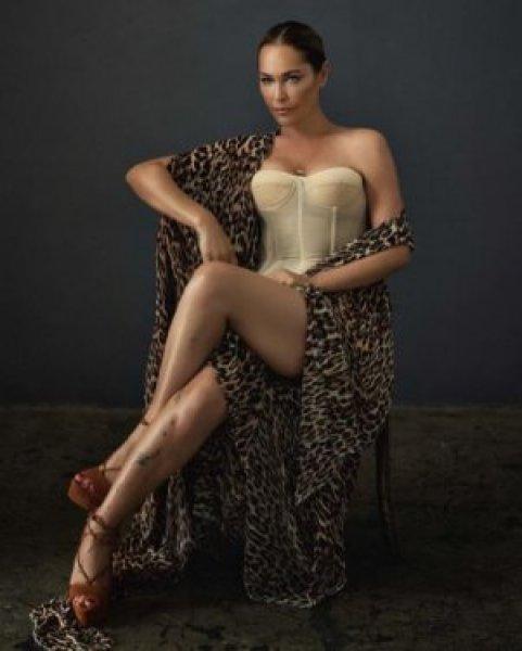 Hülya Avşar 35 yıldır gündemde 