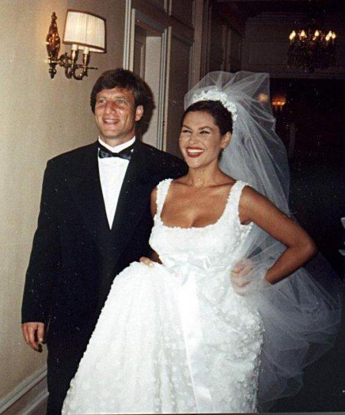 Hülya Avşar 35 yıldır gündemde 