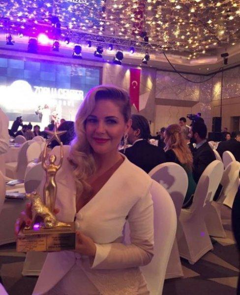 Emine Ün'den İbrahim Erkal'a duygusal mesaj