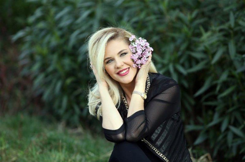 Emine Ün'den İbrahim Erkal'a duygusal mesaj