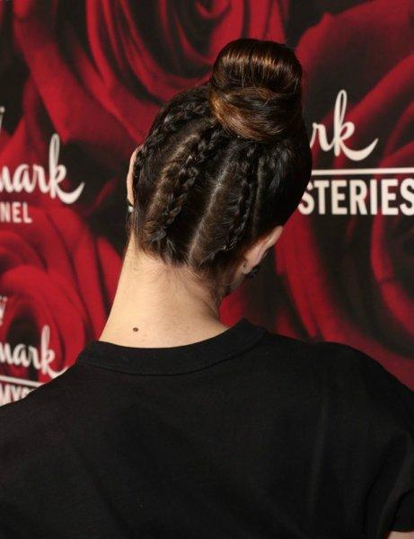 Hollywood'un son gözdesi örgülü saçlar 