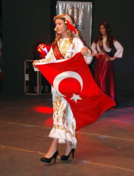 Bodrum'da 7 kıtanın en güzeli seçildi