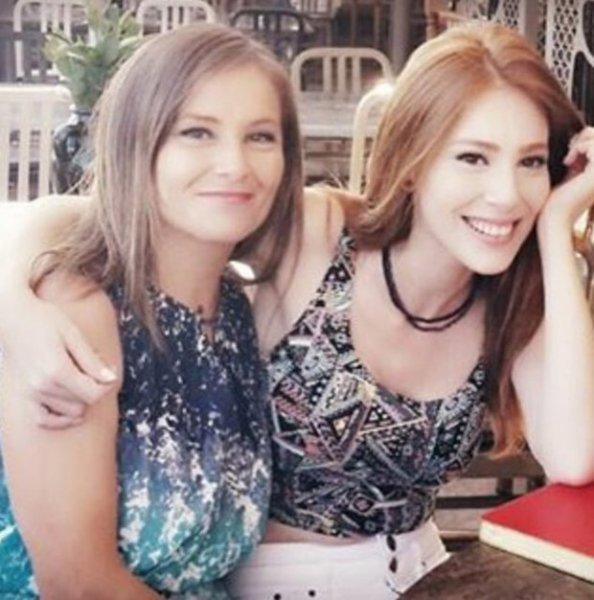 Ünlülerden Anneler Günü paylaşımları - Resim 28