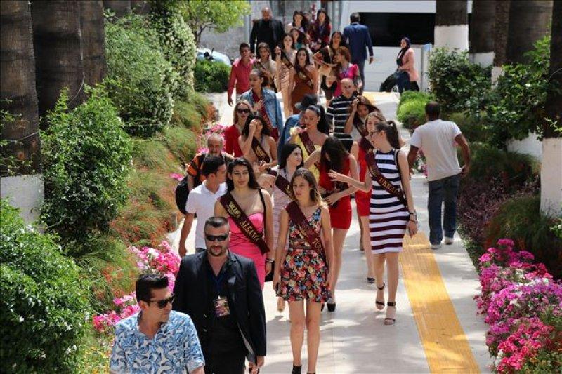 Bodrum'da 7 kıtanın en güzeli seçildi