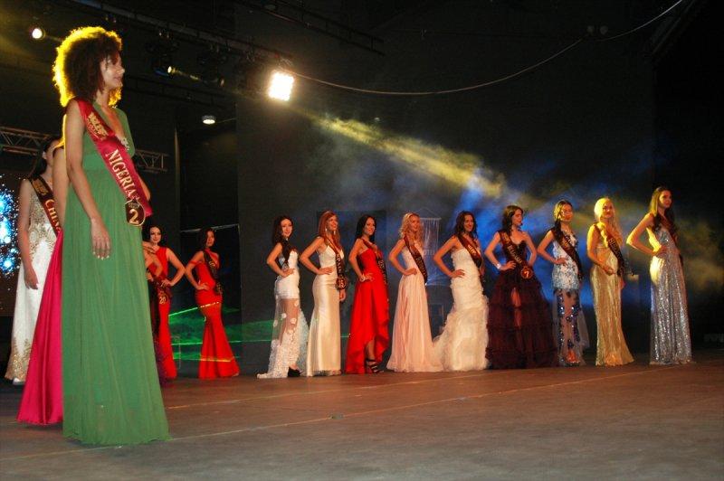 Bodrum'da 7 kıtanın en güzeli seçildi