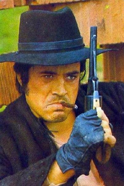 Cüneyt Arkın'ın 50 yıllık mutluluğu 