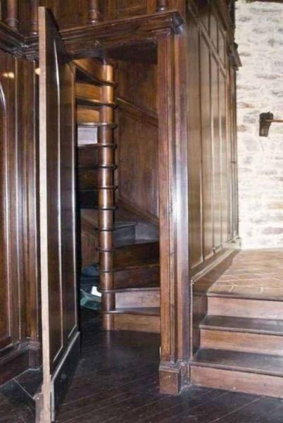 Gizli tasarımlarıyla ilgi çeken merdivenler