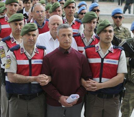 FETÖ'cü darbeciler hakim karşısında