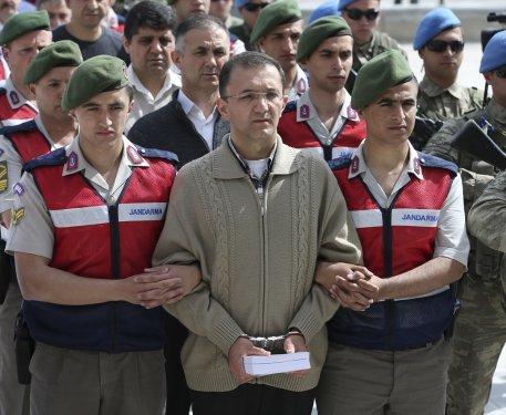 FETÖ'cü darbeciler hakim karşısında