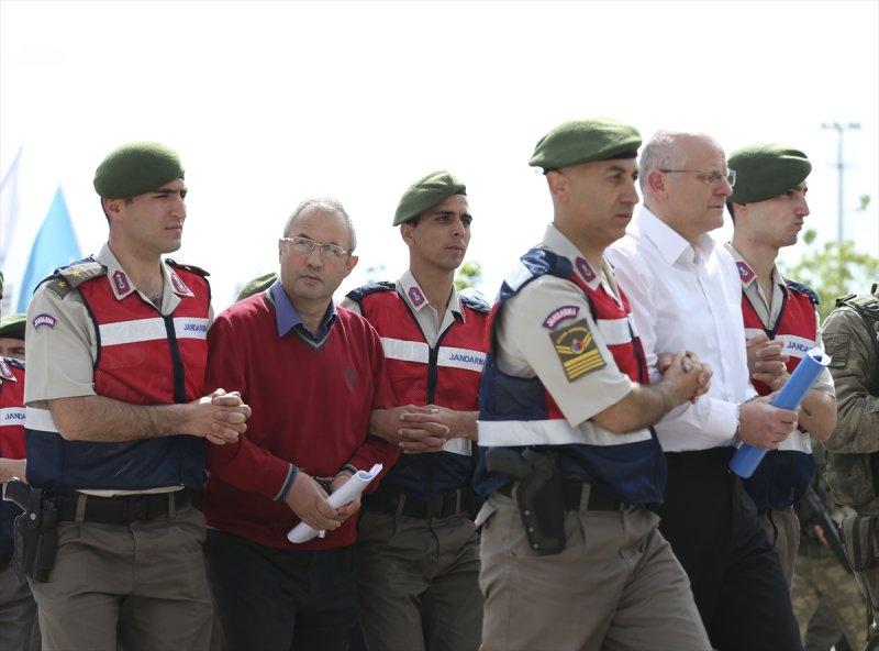 FETÖ'cü darbeciler hakim karşısında