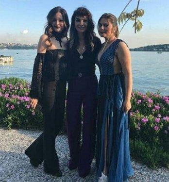 Sarp Akkaya ile Sinem Yalçınkaya evlendi