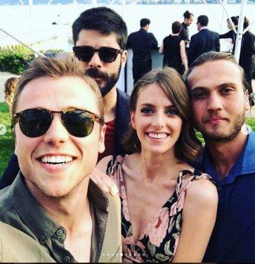 Sarp Akkaya ile Sinem Yalçınkaya evlendi