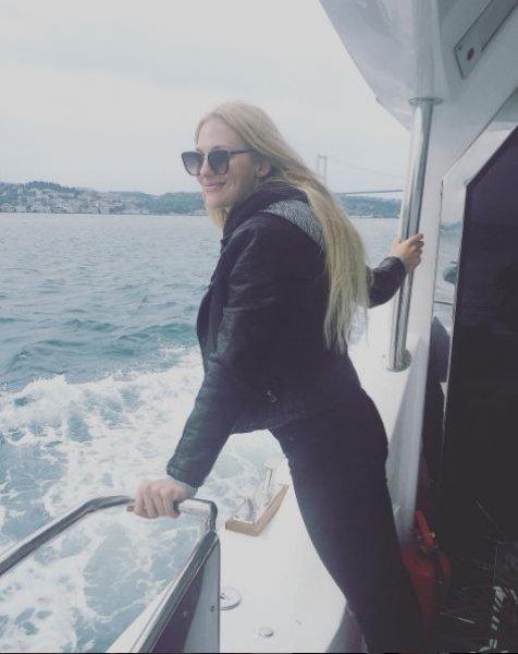 Meryem Uzerli dünya yıldızlarıyla