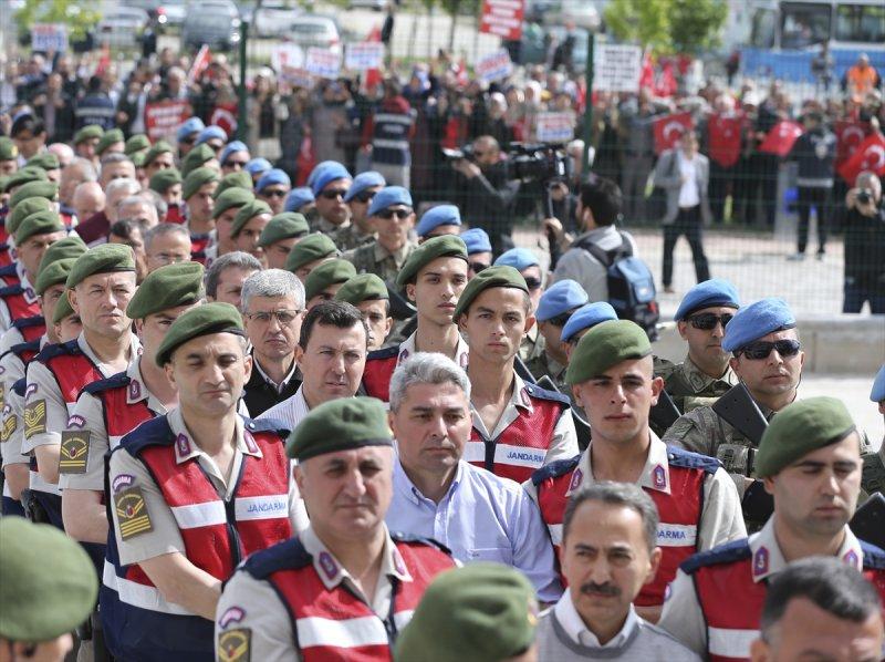 FETÖ'cü darbeciler hakim karşısında