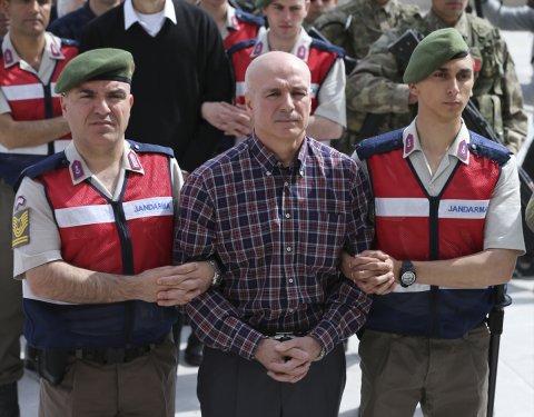 FETÖ'cü darbeciler hakim karşısında