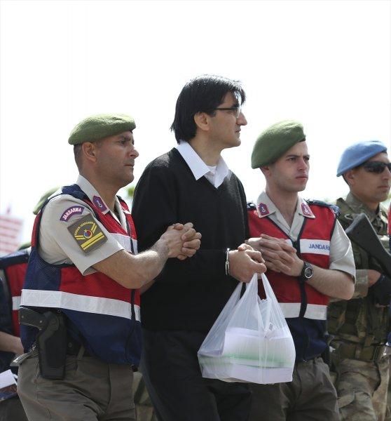 FETÖ'cü darbeciler hakim karşısında