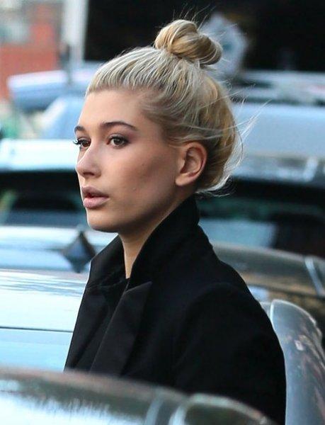 Dünyanın en seksi kadını Hailey Baldwi seçildi 