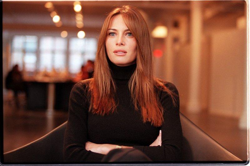 Arabistan'da başını açan First Lady  Vatikan'da kapattı