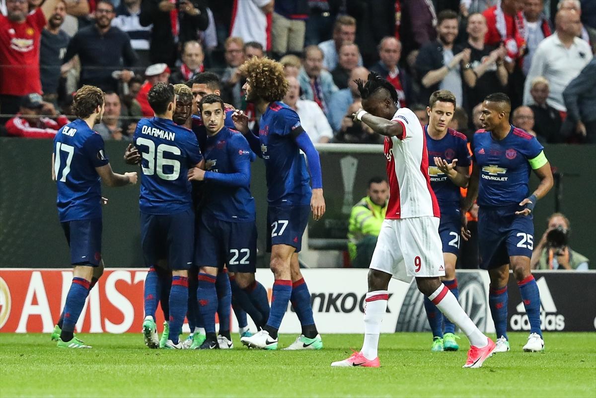 Manchester United - Ajax Avrupa Ligi finali maçından kareler