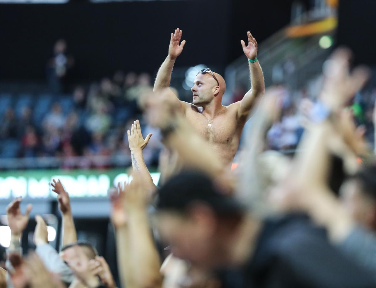 Manchester United - Ajax Avrupa Ligi finali maçından kareler