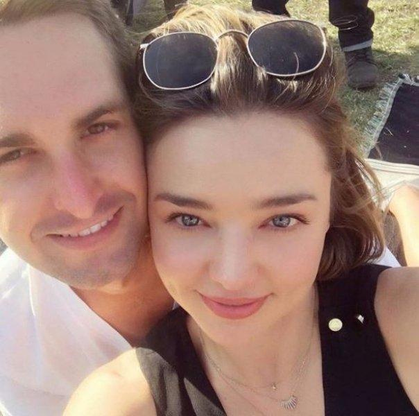 Miranda Kerr Snapchat’in kurucusuyla evlendi 