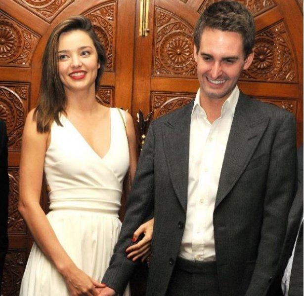 Miranda Kerr Snapchat’in kurucusuyla evlendi 