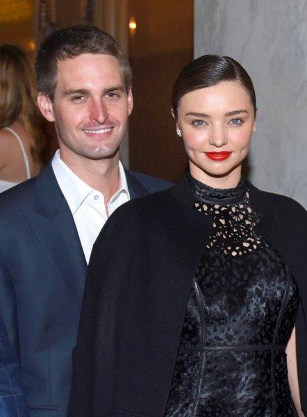 Miranda Kerr Snapchat’in kurucusuyla evlendi 