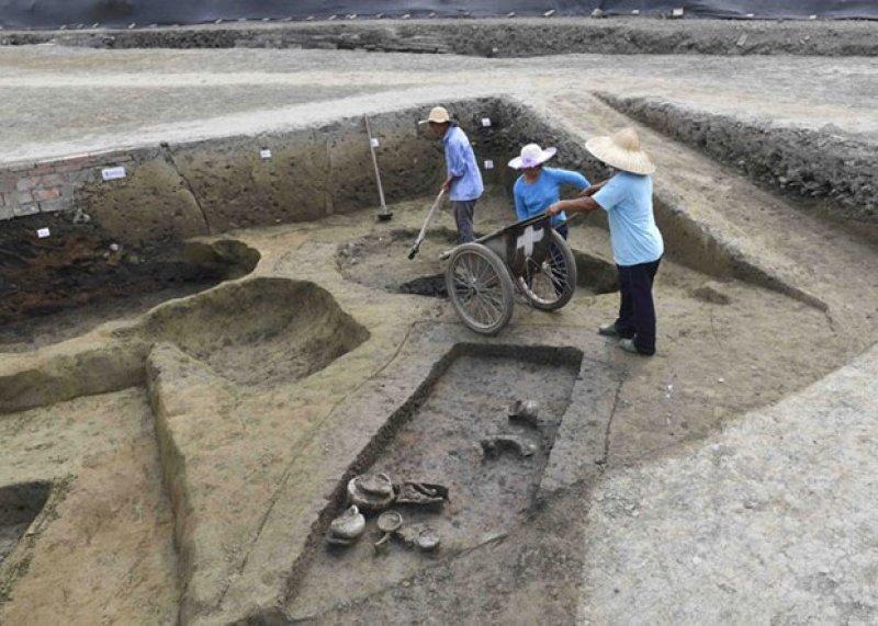 Çin'de bin yıllık gizli tapınak keşfedildi