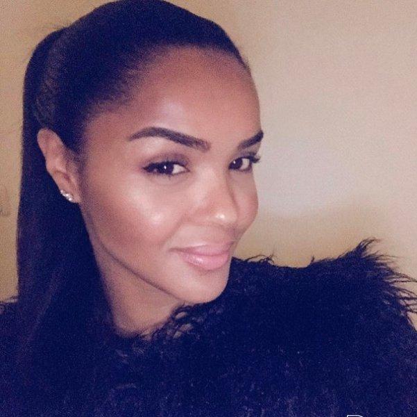 Serhat Akın'ın eşi sosyal medyayı salladı 