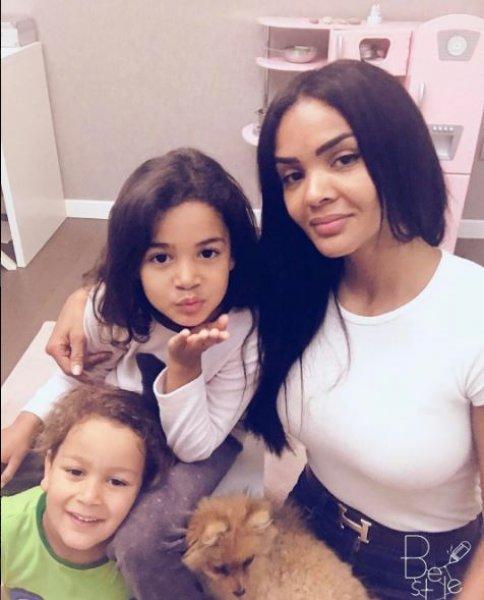 Serhat Akın'ın eşi sosyal medyayı salladı 