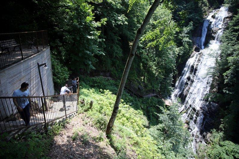 Güzeldere Şelalesi'ne yoğun ilgi
