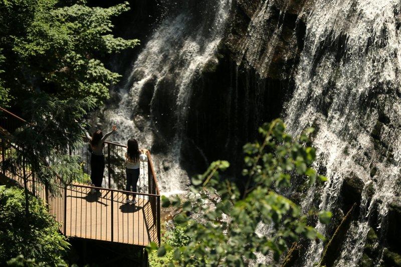 Güzeldere Şelalesi'ne yoğun ilgi