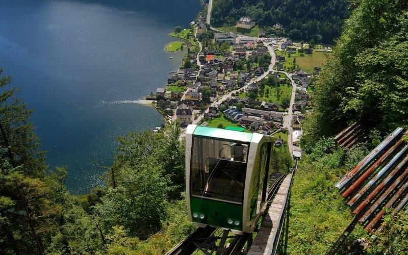 Dünyanın en güzel köyü: Hallstatt