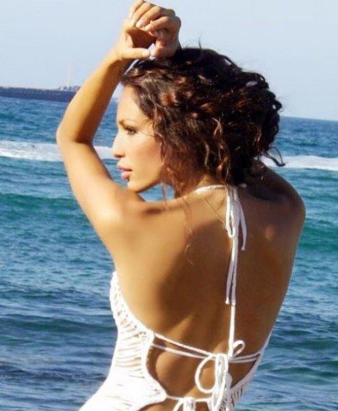 Yaşlanmayan manken Güzide Duran