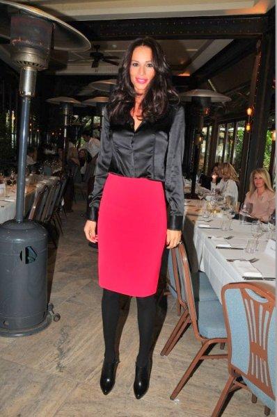 Yaşlanmayan manken Güzide Duran