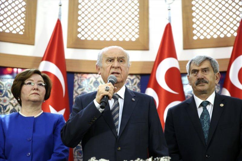 Bahçeli partililerle bayramlaştı