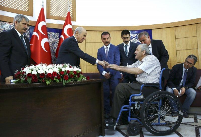 Bahçeli partililerle bayramlaştı