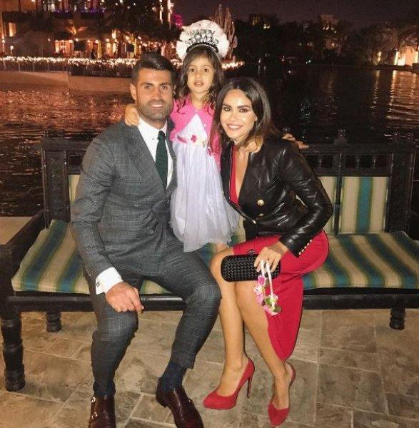 8 aylık hamile Zeynep Demirel bikini giydi