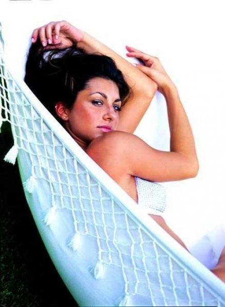 Yunan şarkıcı Natalia: Kendimi Türkiye'ye ait hissediyorum