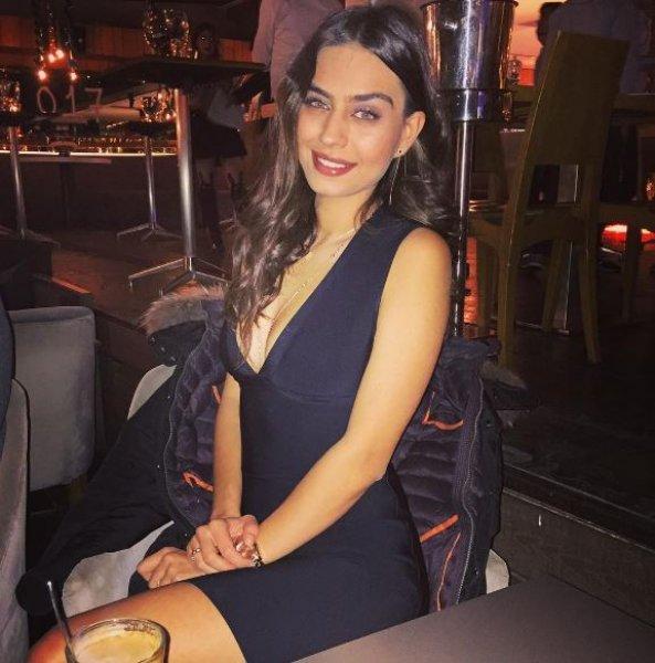 Mesut Özil ile Amine Gülşe aşkı Alman basınında